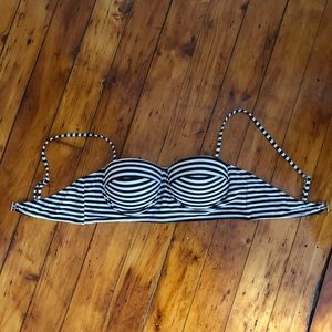 Cupshe Bikini Top - B/W Stripe